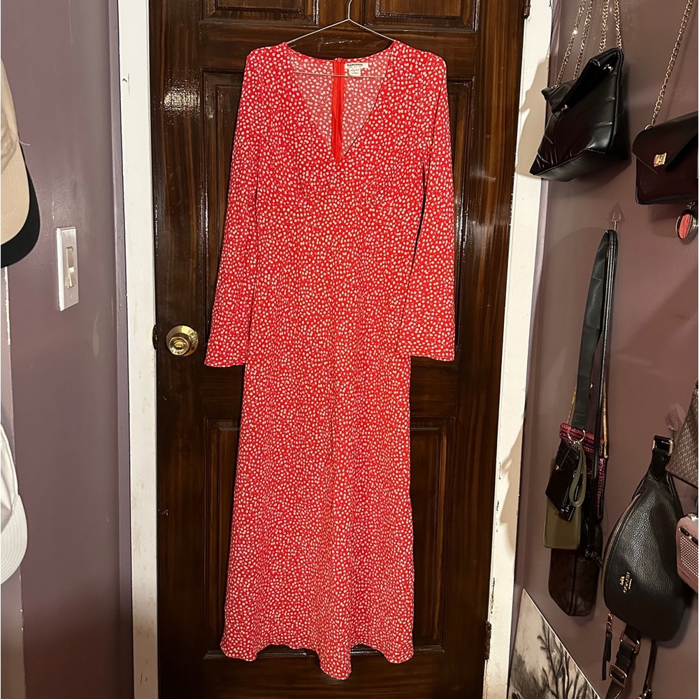 Glamorous long sleeve v neck midi shift dress in red ditsy